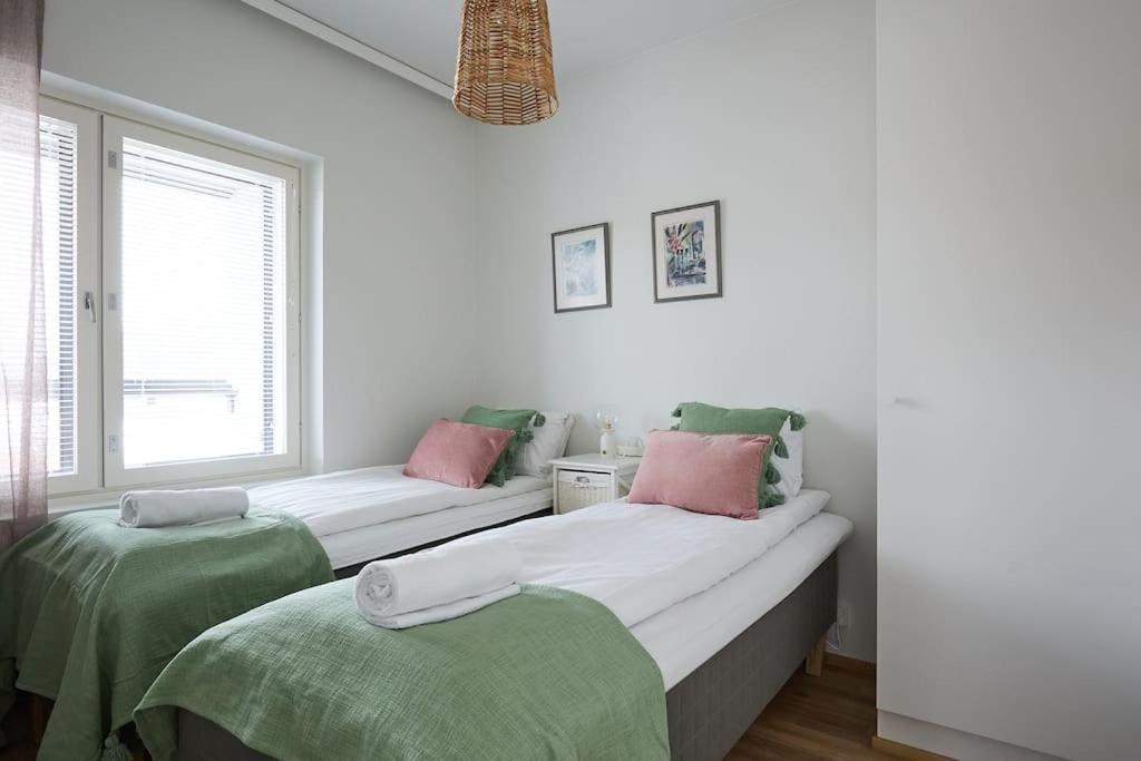 Saunallinen Uudiskohde Logomon Vieressae, Ilmainen Autohallipaikka + Wi-fi Apartamento Turku